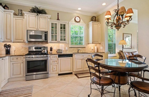 Naples Condo | Fiddler's Creek Naples Coach Home Getaway with Exceptional Amenities!