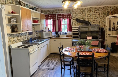 Providence Other | Fiddlers Farmhouse