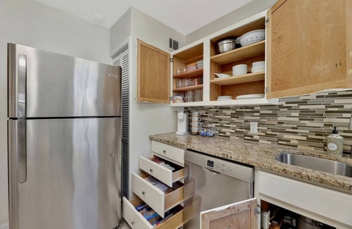 Wichita House | *Fido's Favorite* 2BD/1Bath ~Fully Fenced Retreat~