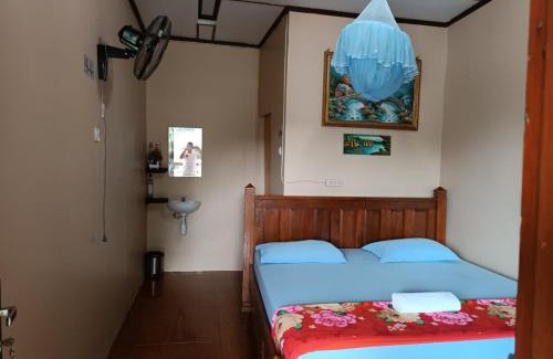 Bukit Lawang House | Fidodido Guesthouse Jungle trekking only book with us if you stay on here