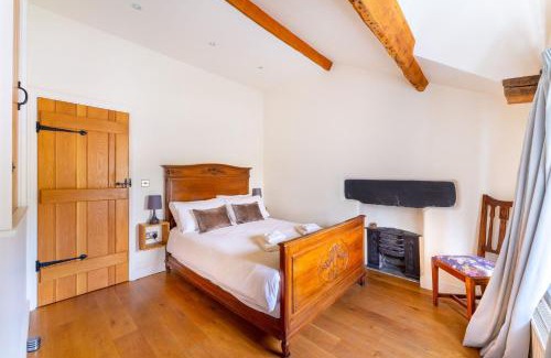 Ambleside House | Field Cottage