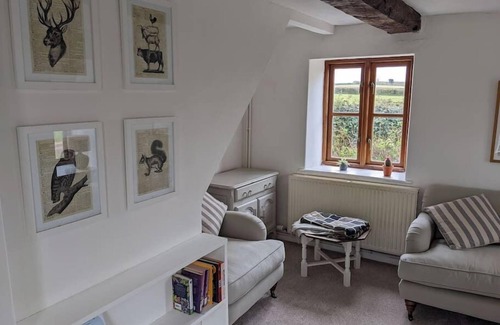 Peterstow House | Field Cottage - Wye Valley Holiday Cottage