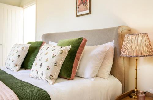 Kingham Apartment | Field House - Stunning 3 Bedroom Home in Kingham!