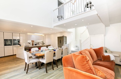 Kingham House | Field House - Stunning 3 Bedroom Home in Kingham