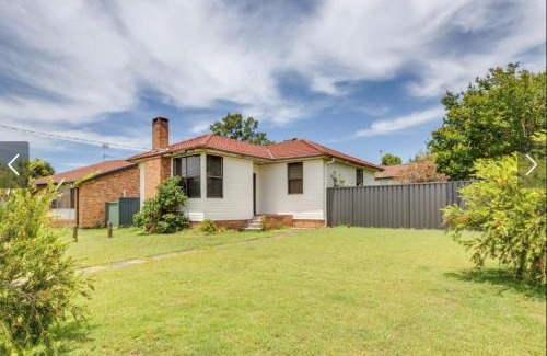 East Maitland House | Fieldsend Cottage