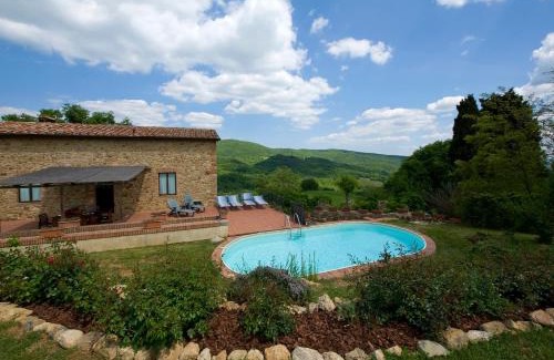 Radicondoli House | Fienile di Colletalli by VacaVilla