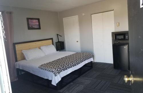 Montevideo Hotel | Fiesta City Motel