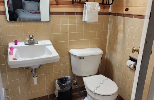 Montevideo Hotel | Fiesta City Motel
