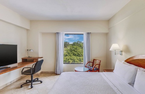Colima Hotel | Fiesta Inn Colima