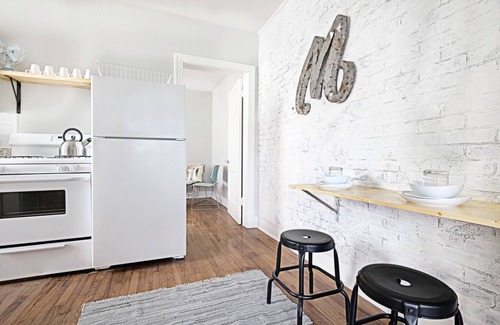 Lower Greenville Apartment | FIFA Ready East Dallas Farmhaus ✚ Near Lower-Greenville Ave