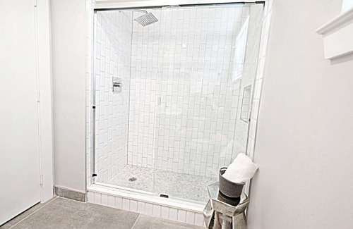 Old East Dallas Apartment | FIFA Ready The Kozy Urban Dallas Flat