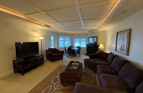 Traverse City House | Fifth floor suite with views from balcony