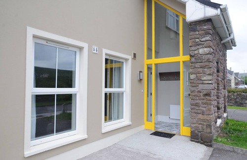 Dingle House | Fifty-Five Dingle - Holiday Home in Dingle Town