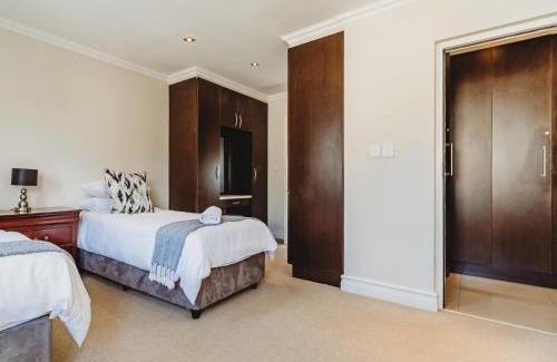 George House | Fifty1 on Long on Kingswood Golf Estate
