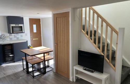Whitecroft Apartment | Fig Cottage Holiday Home