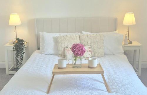 Pyle Bed & Breakfast | Fig Tree Cottage