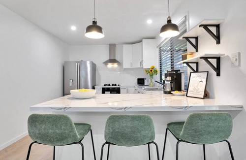 Peachester House | Fig Tree Cottage @ Sunshine Grove
