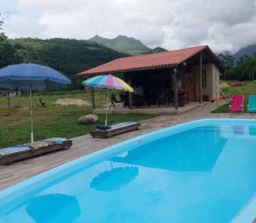 Praia Grande Ski Chalet | Figueira do Rio do Boi Chalé Ametista