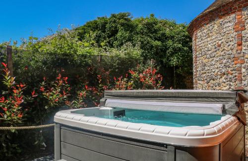 Ford House | Filbert Pod