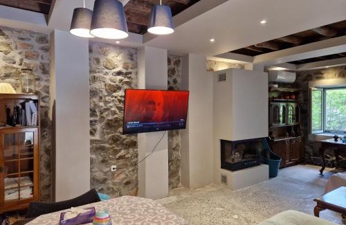 Oichalia Villa | Filia Country House Family and Group Friendly Vacation Rental