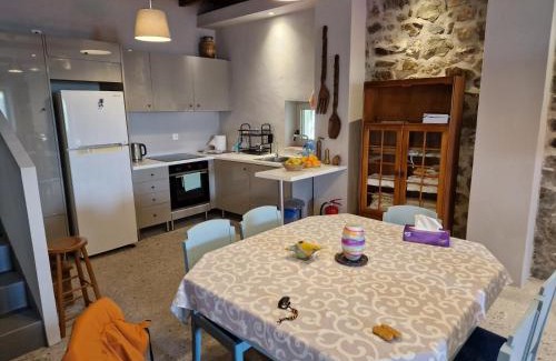 Oichalia Villa | Filia Country House Family and Group Friendly Vacation Rental