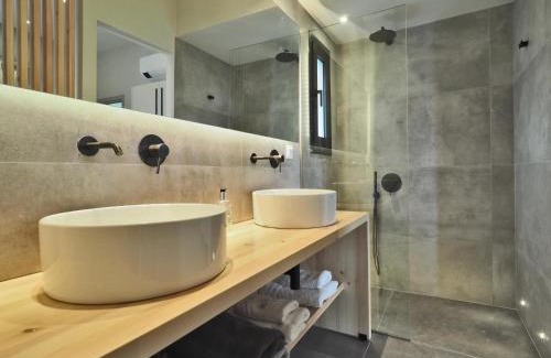 Roda Villa | Filio by Vintage Travel