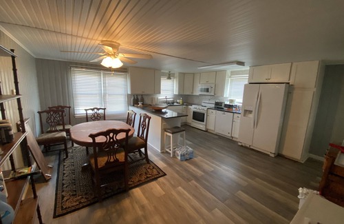 Harkers Island Cottage | Fin's Fish Camp at Harker's Island