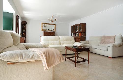 Meis House | Finca A Rochela - Con jardín y ubicación estratégica