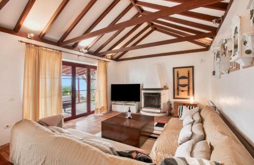 Montijos Villa | Finca Abejera