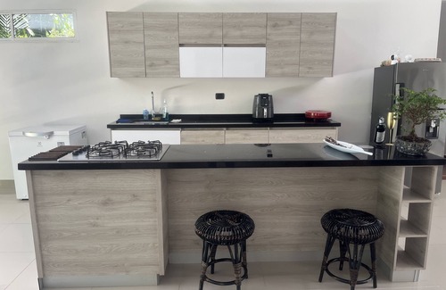 Puerto Triunfo House | Finca Casa Blanca Doradal !A 3 Minutos del Parque Tematico Hacienda Napoles!