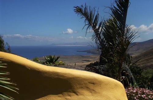 La Asomada House | Finca "Casa Cora" with a view of the water