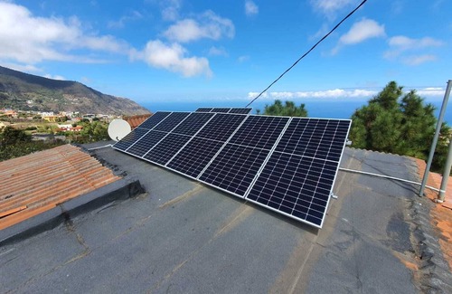 Los Realejos Villa | Finca 'Con Impresionantes Vistas' with Sea View, Mini Pool & Wi-Fi