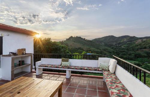 Apulo Apartment | FINCA CON VISTA DESLUMBRANTE - Rinconada, descanso total