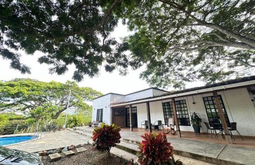 Roldanillo House | Finca criadero el origen