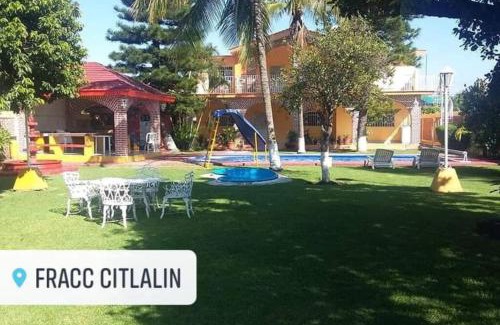 Ayala House | Finca girasoles