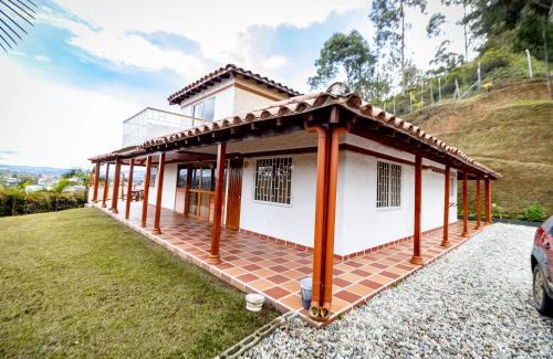 Guatape House | Finca-Hotel Montecarlo Guatape by Hope