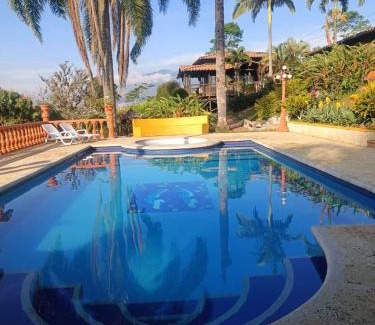 Copacabana Hotel | Finca Hotel Villa Camila