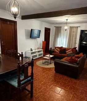 Zahara de la Sierra Ski Chalet | Finca Huerta El Rincón