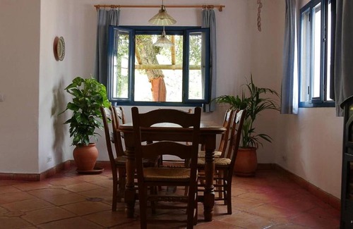 Santa Ana la Real Ski Chalet | FINCA LA TEJONERA