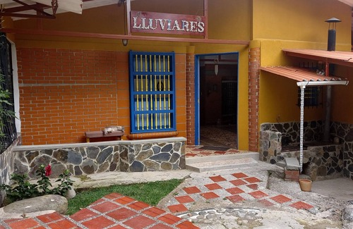 Alegrias Cottage | FINCA LLUVIARES Nature Reserve, a place to walk with the sound of the river