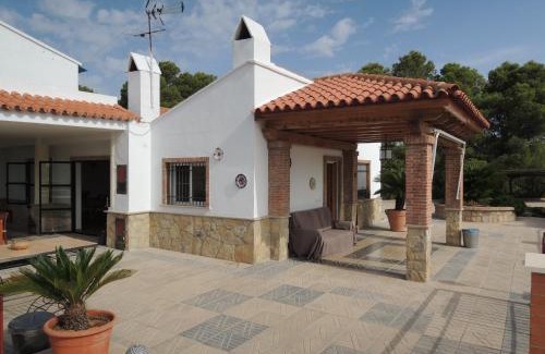 Macastre Bed & Breakfast | Finca Mirador