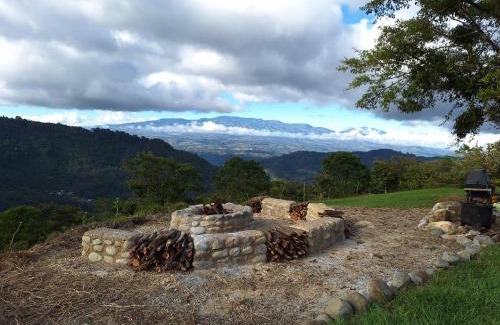 Pacuare Reserve Bed & Breakfast | Finca Queveri