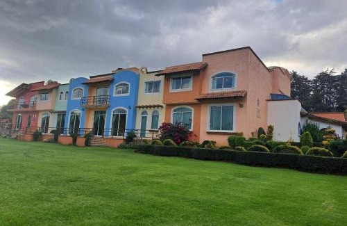 Villa del Carbon Hotel | Finca San Fernando