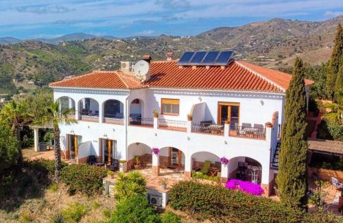 Cajiz Bed & Breakfast | Finca Sol y Cielo