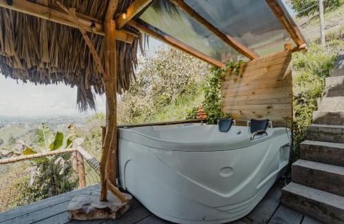 El Penol Hostel | Finca y Glamping Grinta