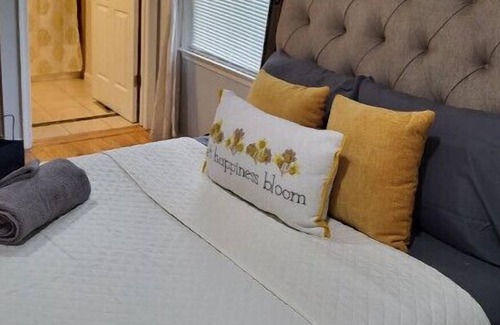 Manassas Apartment | Find Your Dream Home: Unique and Convenient 2-Story House!