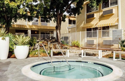 Ponderosa Park House | Find Your Escape at Our Boutique Sunnyvale Room