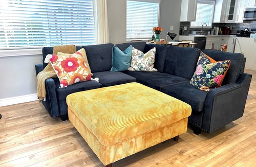Lake Balboa House | Find Yourself Here