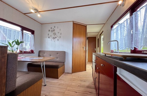 Meisburg Ski Chalet | Fine chalet bei a lively bistro and pool