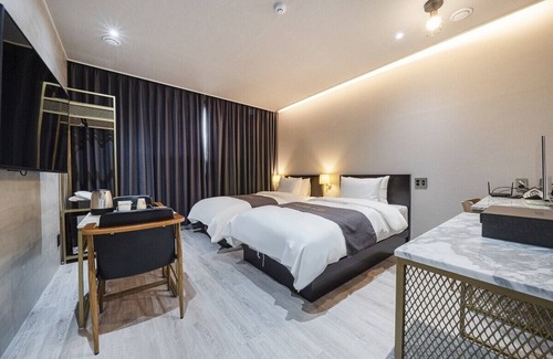 Dongtan Hotel | Fine Hotel
